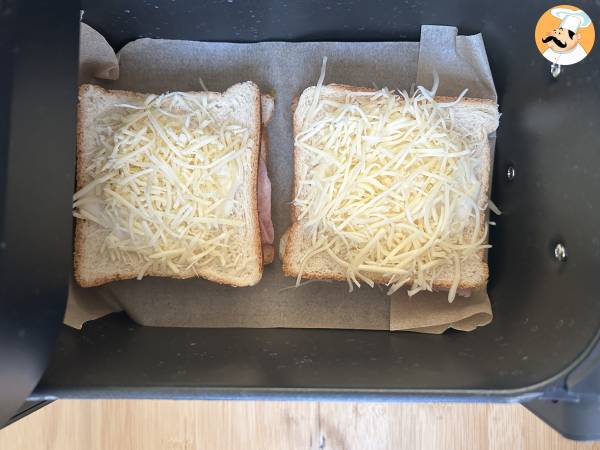 Croque monsieur in friggitrice ad aria: una ricetta velocissima, perfetta per cena! - Preparazione tappa 5