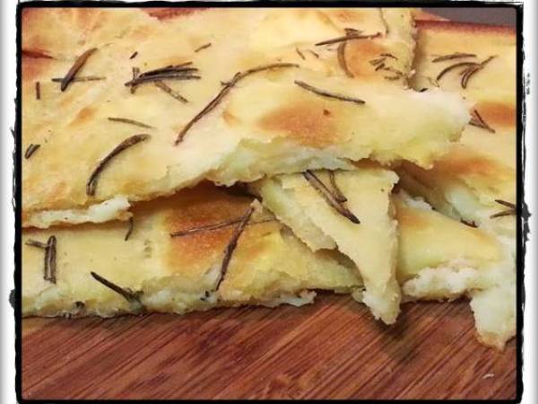 Schiacciatina con le Patate e rosmarino - Preparazione tappa 3